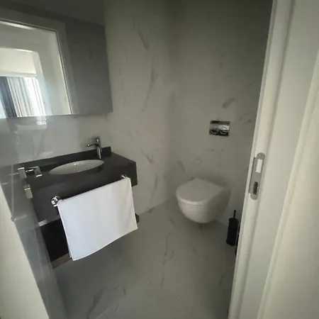 Grand Sapphire Casino 1 Bdr B6